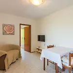 Giuliano-1 By Interhome Apartmán
