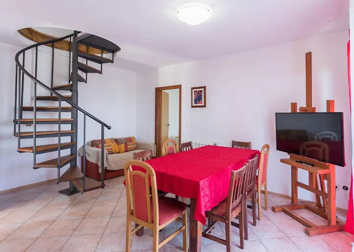 Giuliano-1 By Interhome